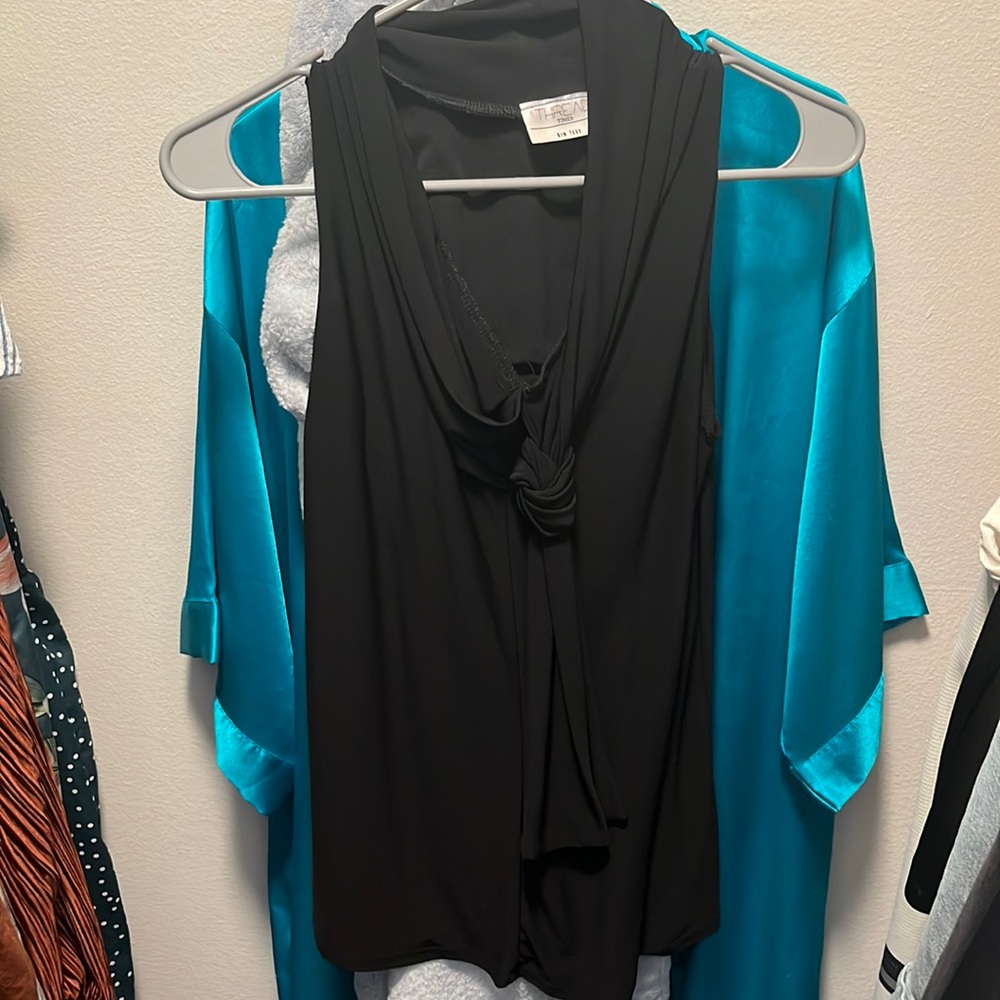 Black Sleeveless Blouse